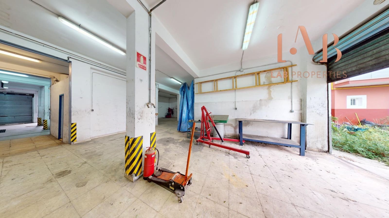 Commercial for sale in Palma de Mallorca - € 484,999 (Ref: 9679827)