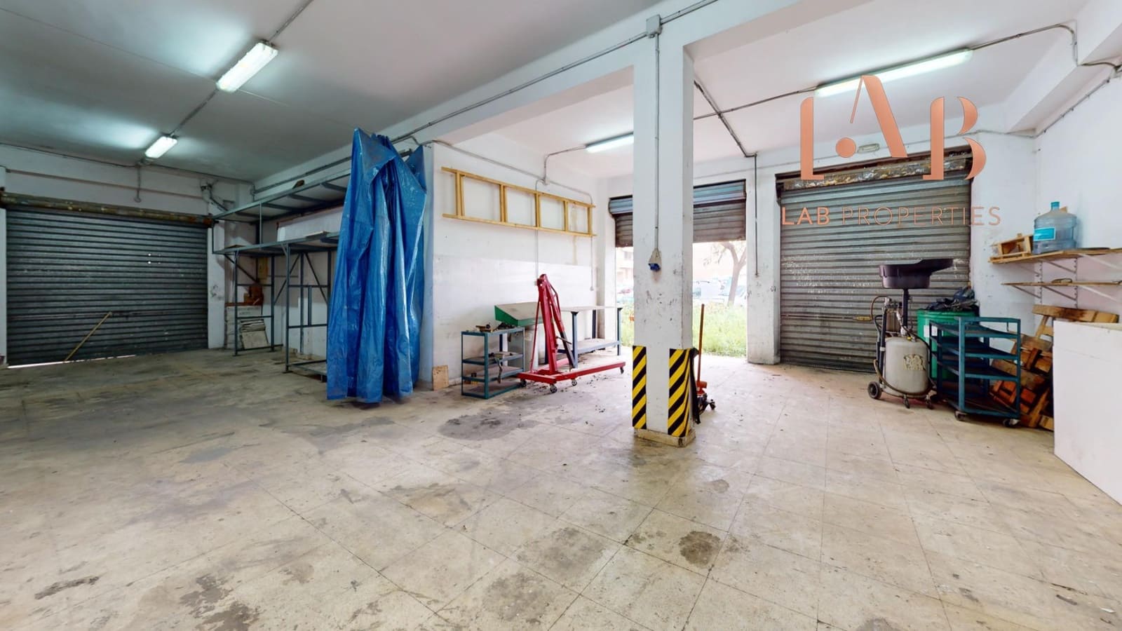 Commercial for sale in Palma de Mallorca - € 484,999 (Ref: 9679827)