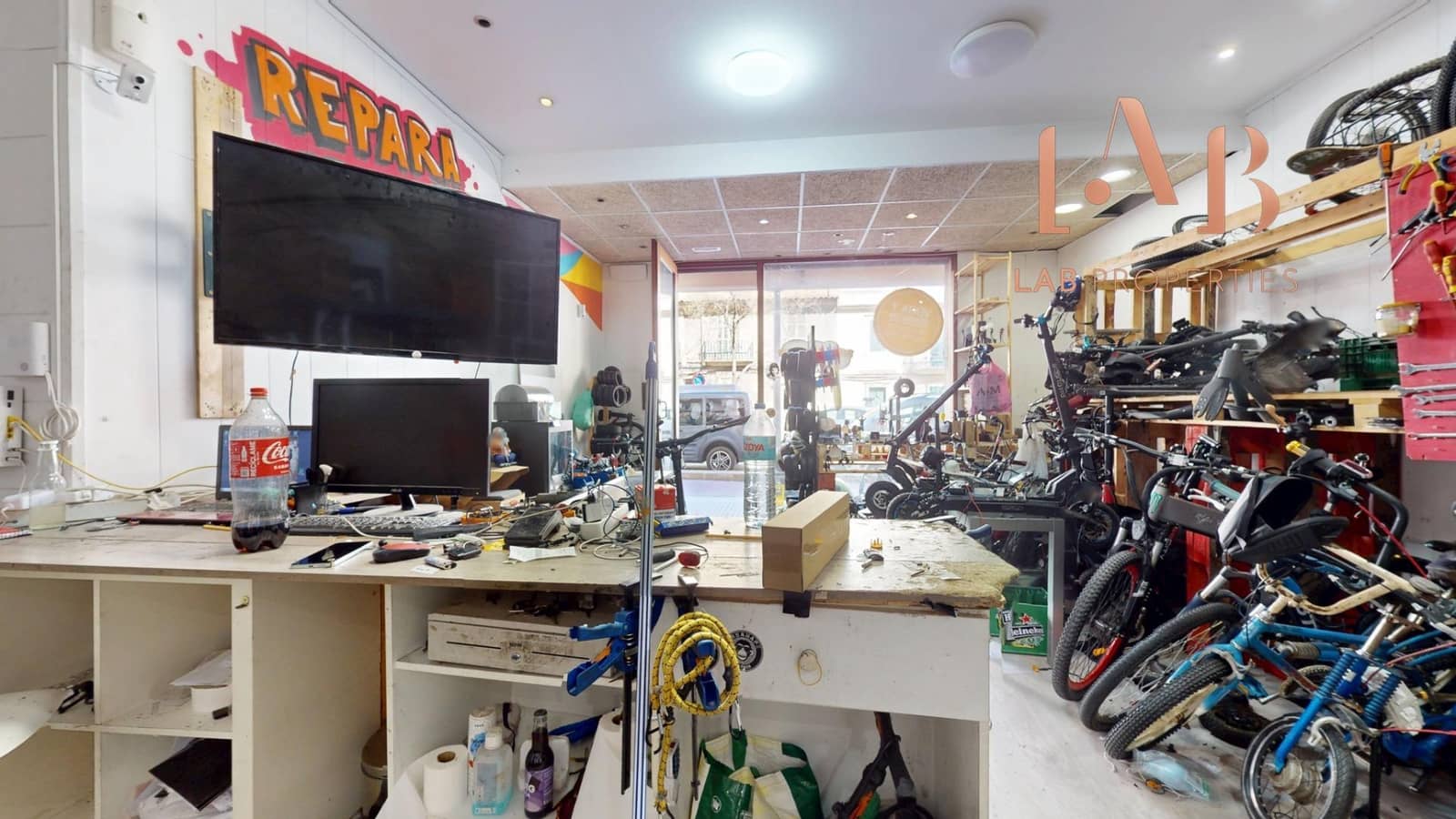 Business for rent in Palma de Mallorca - € 800 (Ref: 9721663)
