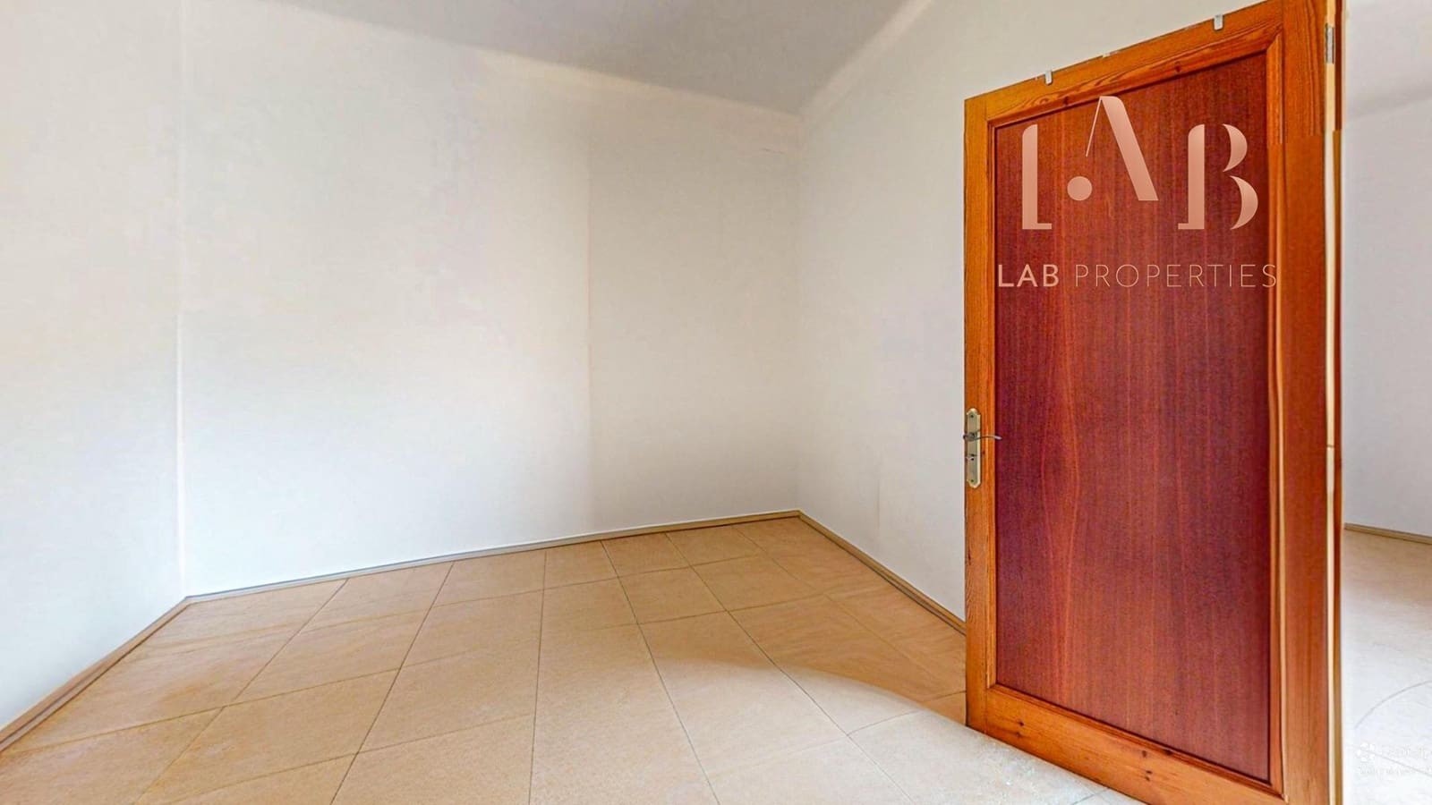 6 chambre Maison de Ville à vendre à Llubi avec garage - 540 000 € (Ref: 9738535)
