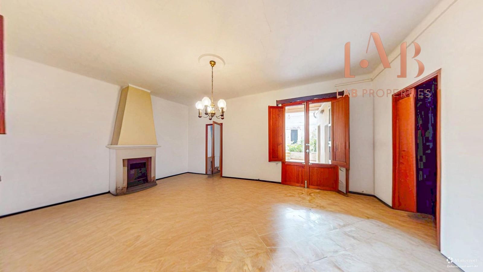 6 chambre Maison de Ville à vendre à Llubi avec garage - 540 000 € (Ref: 9738535)