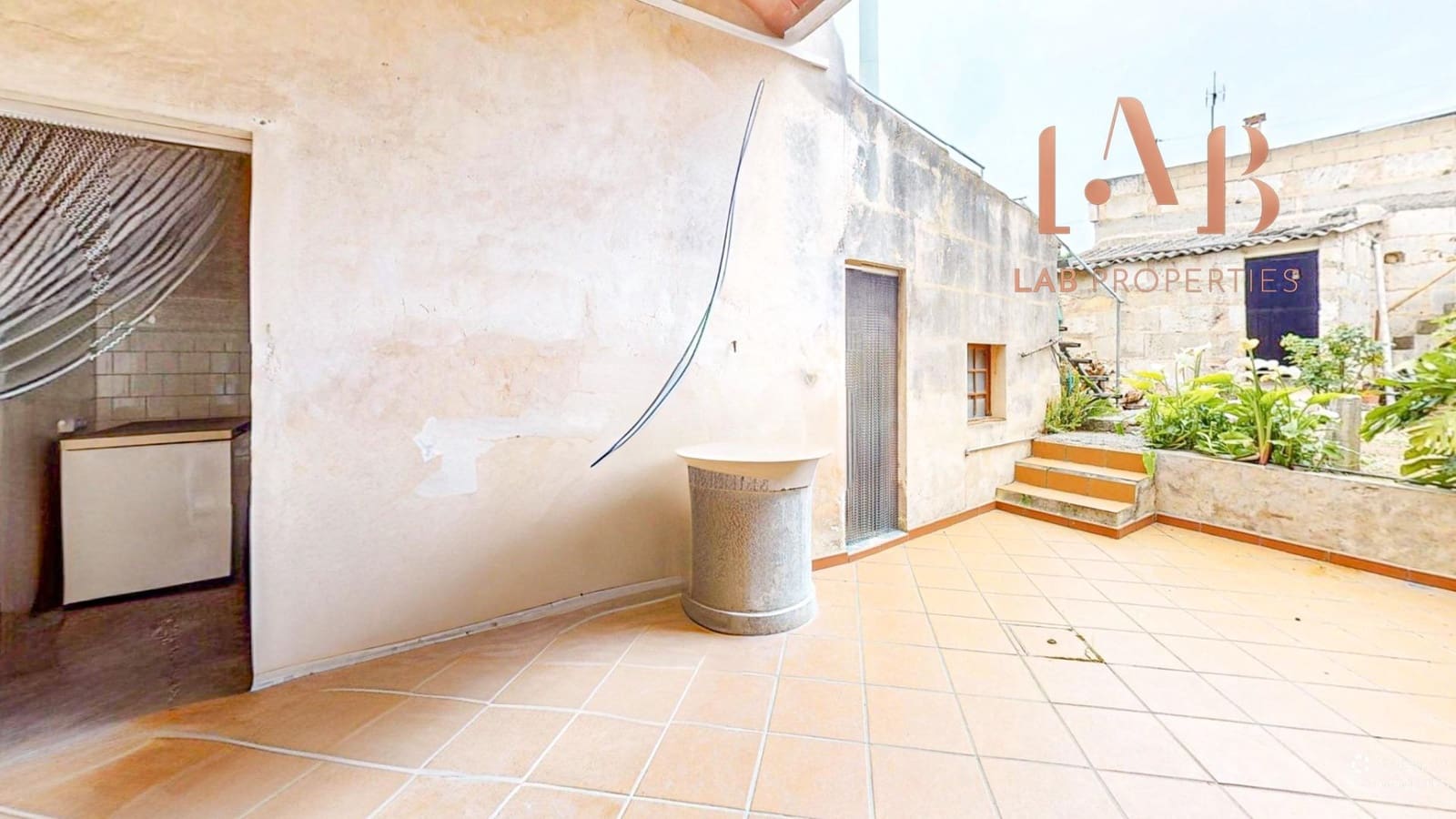 6 chambre Maison de Ville à vendre à Llubi avec garage - 540 000 € (Ref: 9738535)