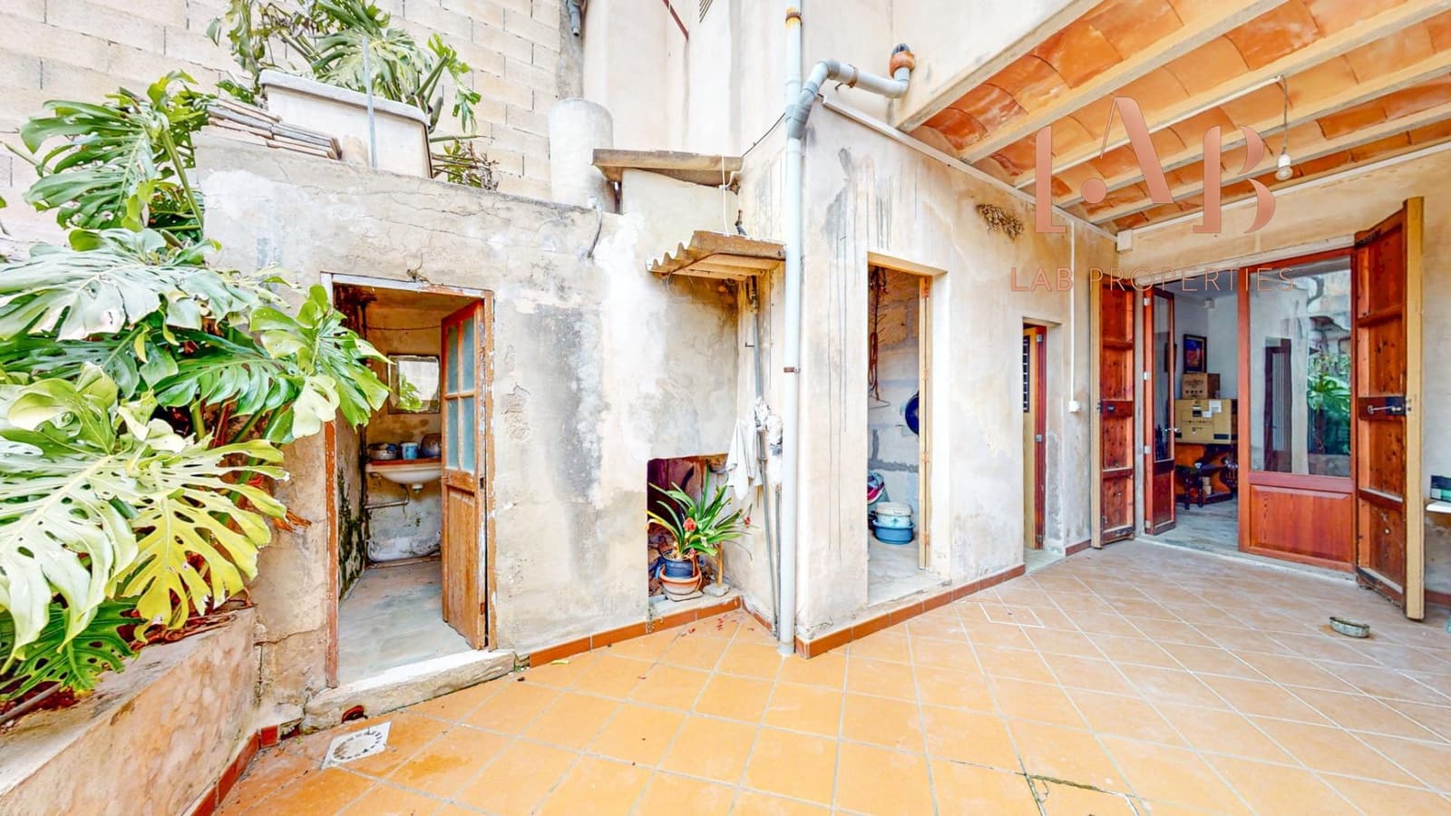 6 chambre Maison de Ville à vendre à Llubi avec garage - 540 000 € (Ref: 9738535)