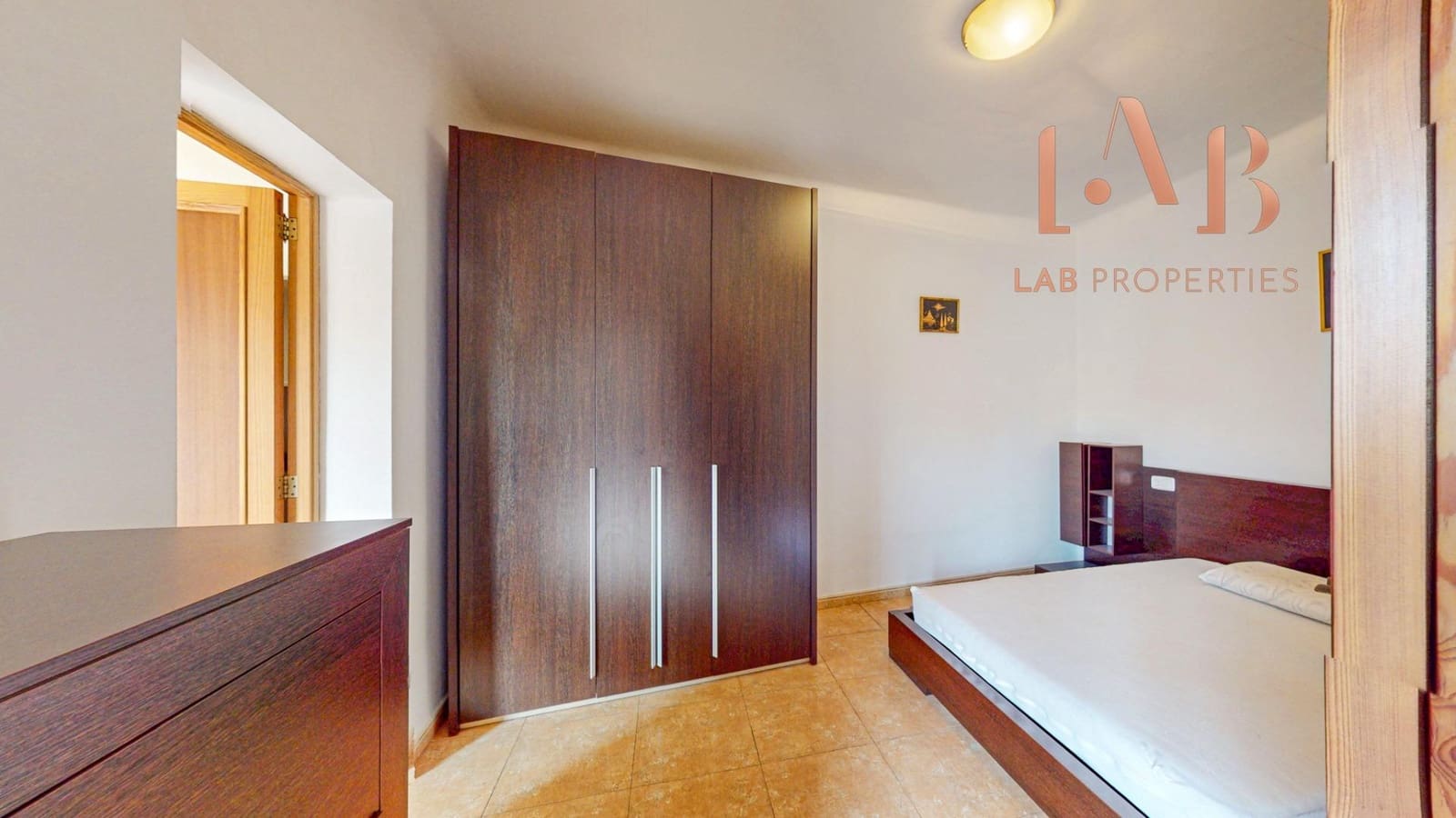 6 chambre Maison de Ville à vendre à Llubi avec garage - 477 000 € (Ref: 9738535)