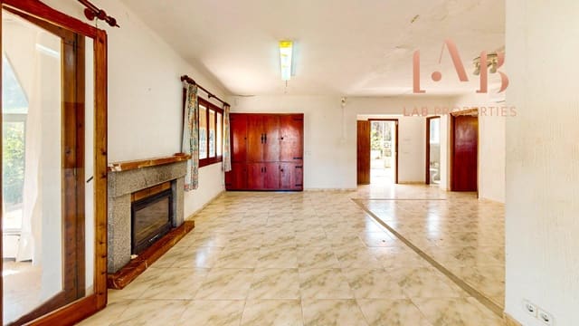 2 soveværelse Villa til salg i Llucmajor med garage - € 680.000 (Ref: 9806450)