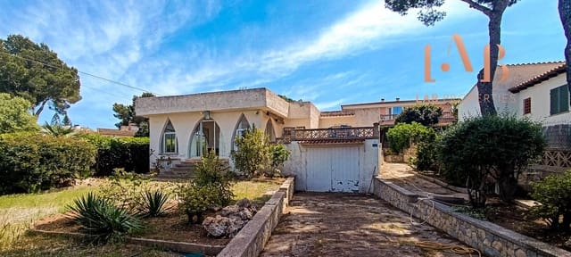 2 soveværelse Villa til salg i Llucmajor med garage - € 680.000 (Ref: 9806450)