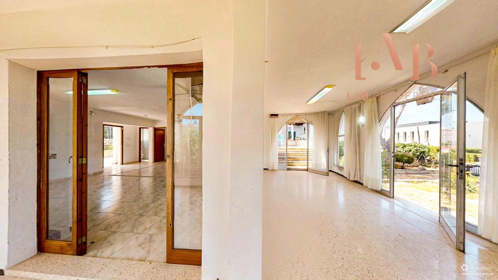 2 soveværelse Villa til salg i Llucmajor med garage - € 680.000 (Ref: 9806450)