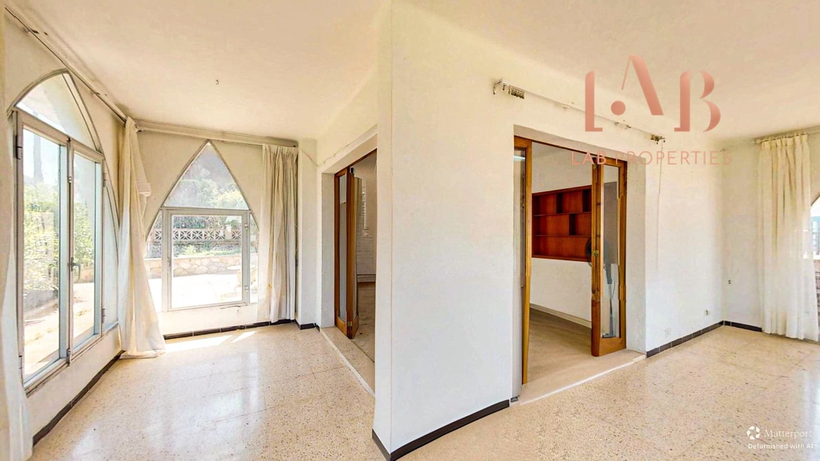 2 soveværelse Villa til salg i Llucmajor med garage - € 680.000 (Ref: 9806450)