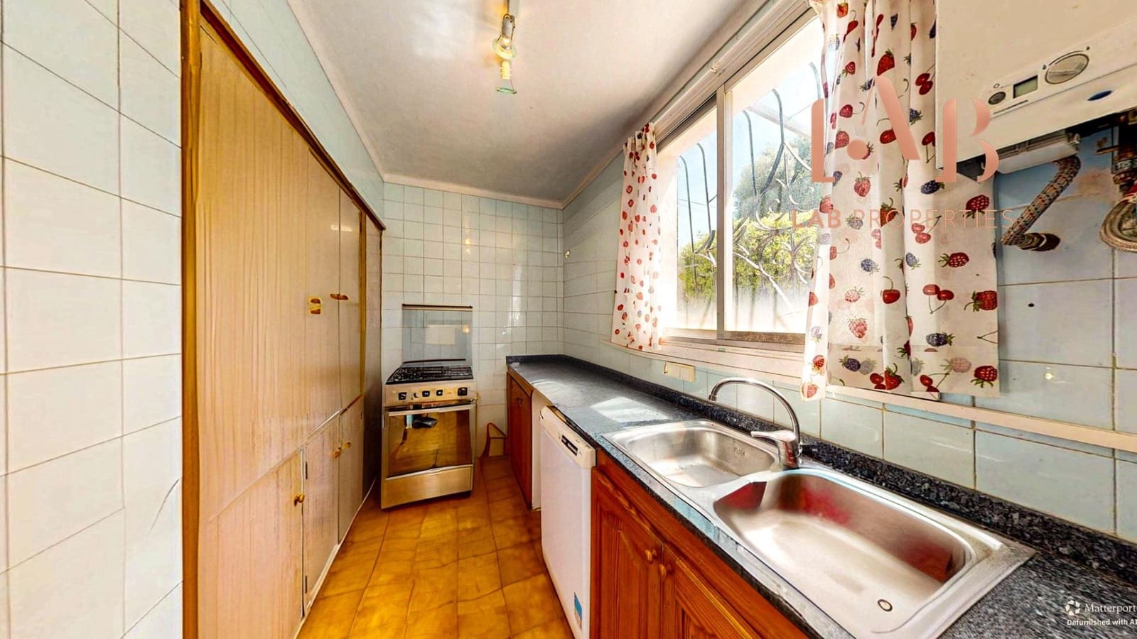 2 soveværelse Villa til salg i Llucmajor med garage - € 680.000 (Ref: 9806450)