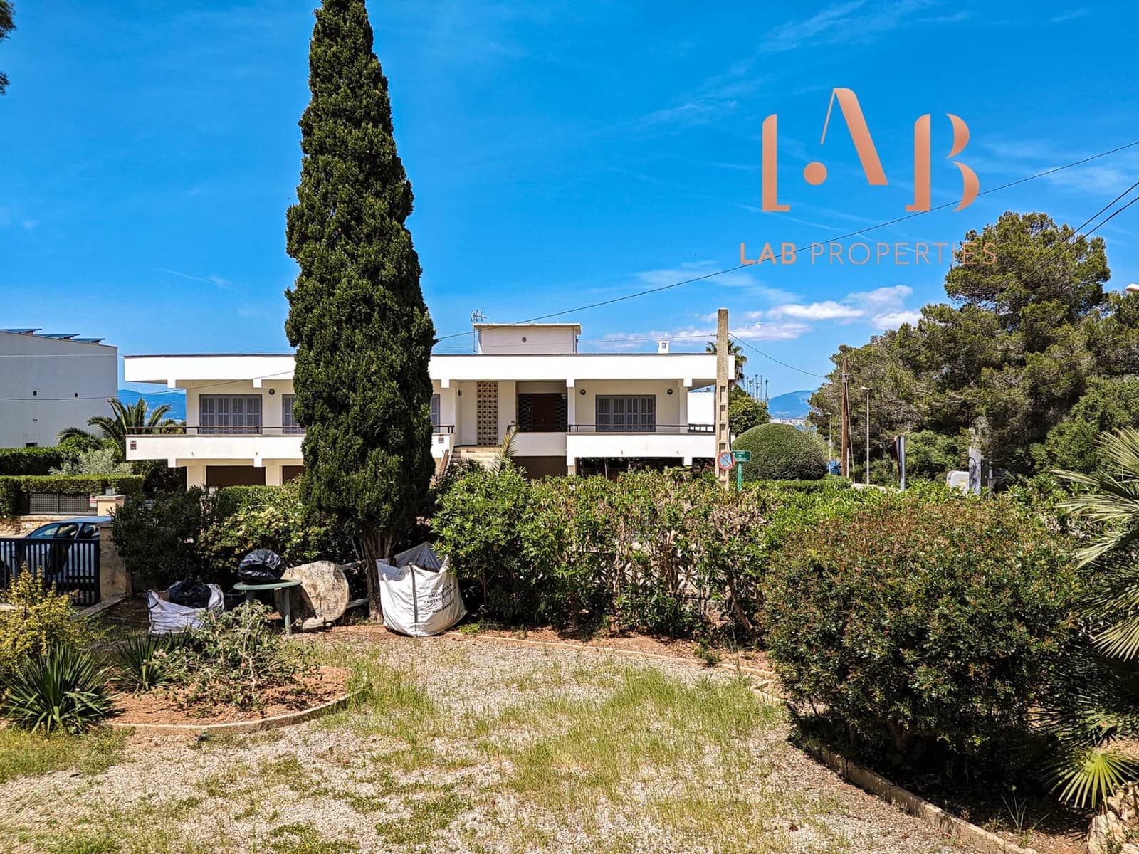 2 soveværelse Villa til salg i Llucmajor med garage - € 680.000 (Ref: 9806450)