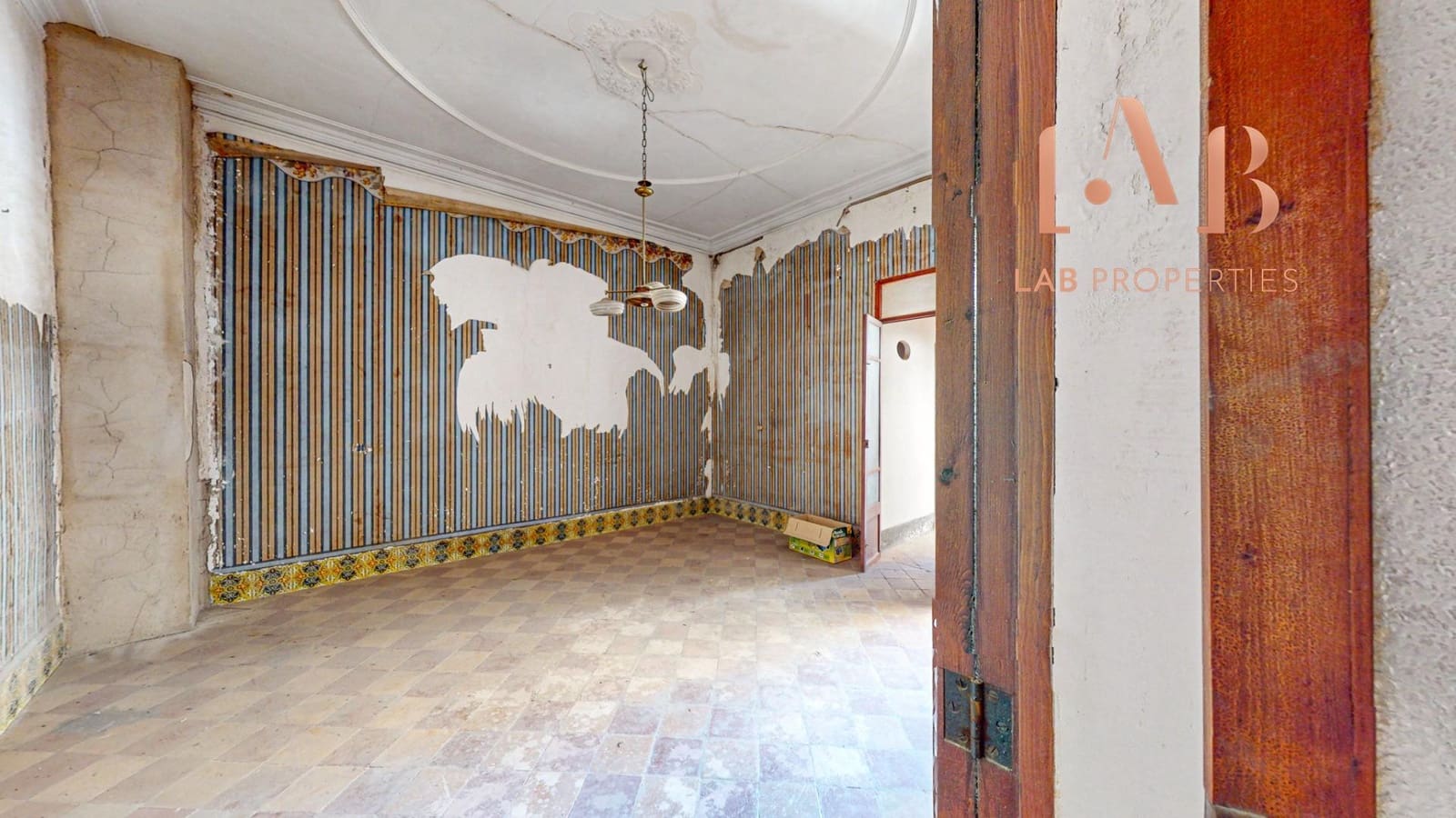 Townhouse for sale in Palma de Mallorca - € 1,260,000 (Ref: 9818180)