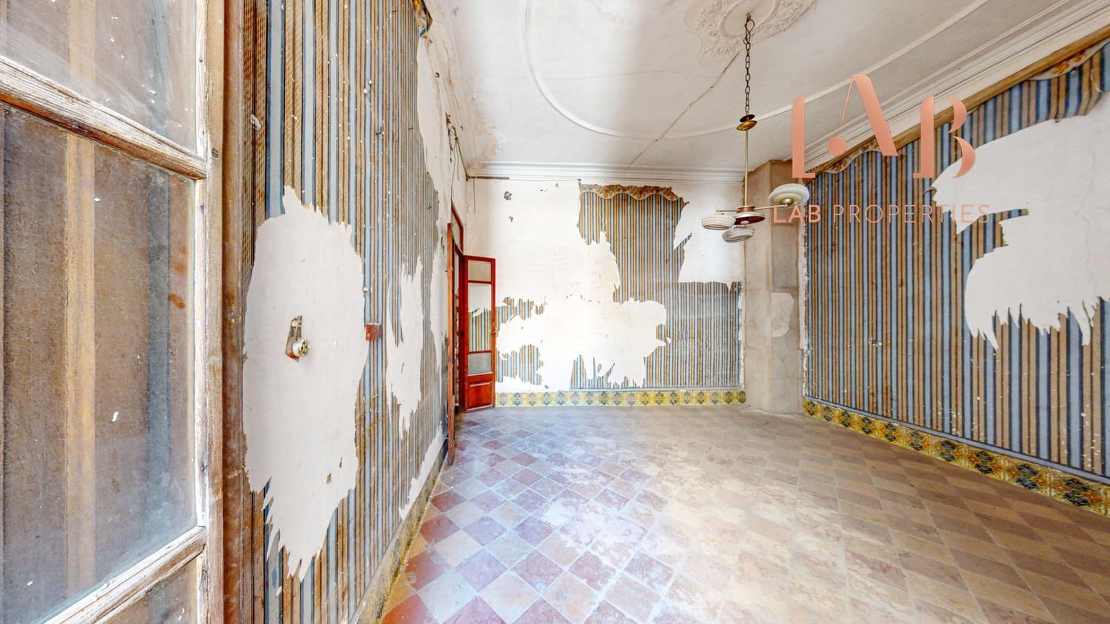 Townhouse for sale in Palma de Mallorca - € 1,260,000 (Ref: 9818180)