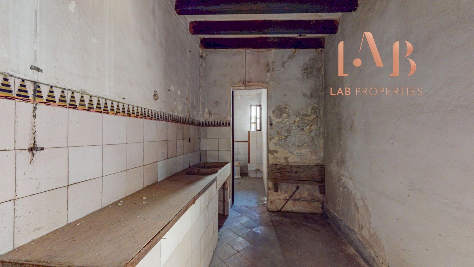 Townhouse for sale in Palma de Mallorca - € 1,260,000 (Ref: 9818180)
