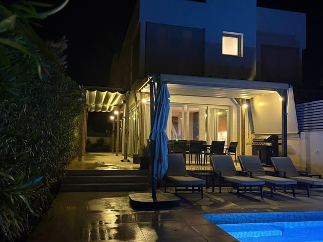 5 quarto Moradia Geminada para venda em Llucmajor com piscina - 1 790 000 € (Ref: 9818181)