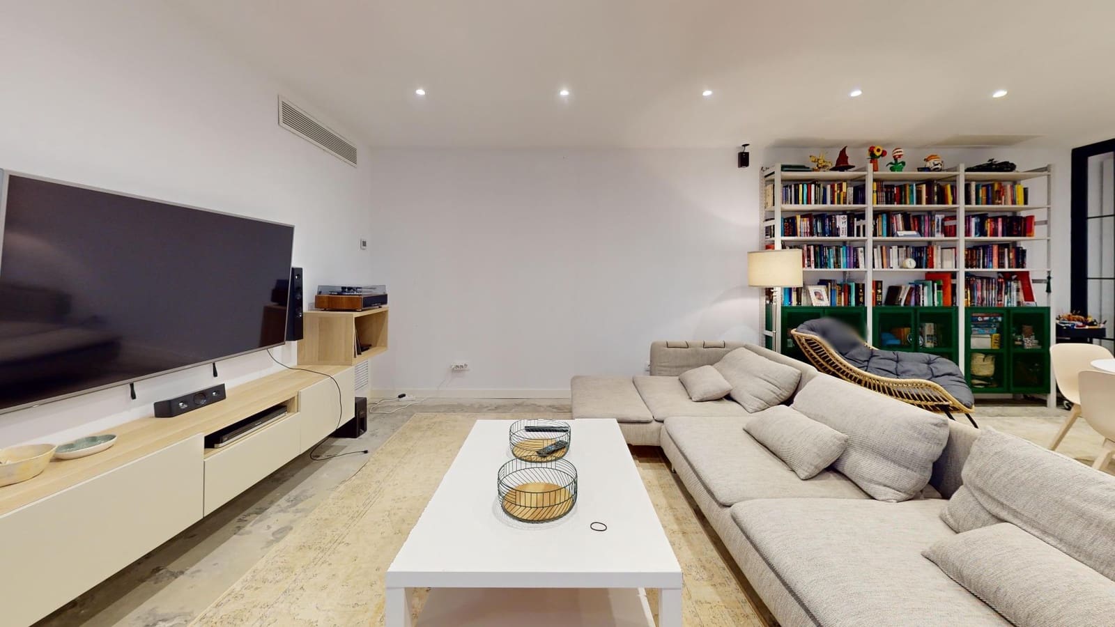 5 bedroom Semi-detached Villa for sale in Llucmajor with pool - € 1,790,000 (Ref: 9818181)
