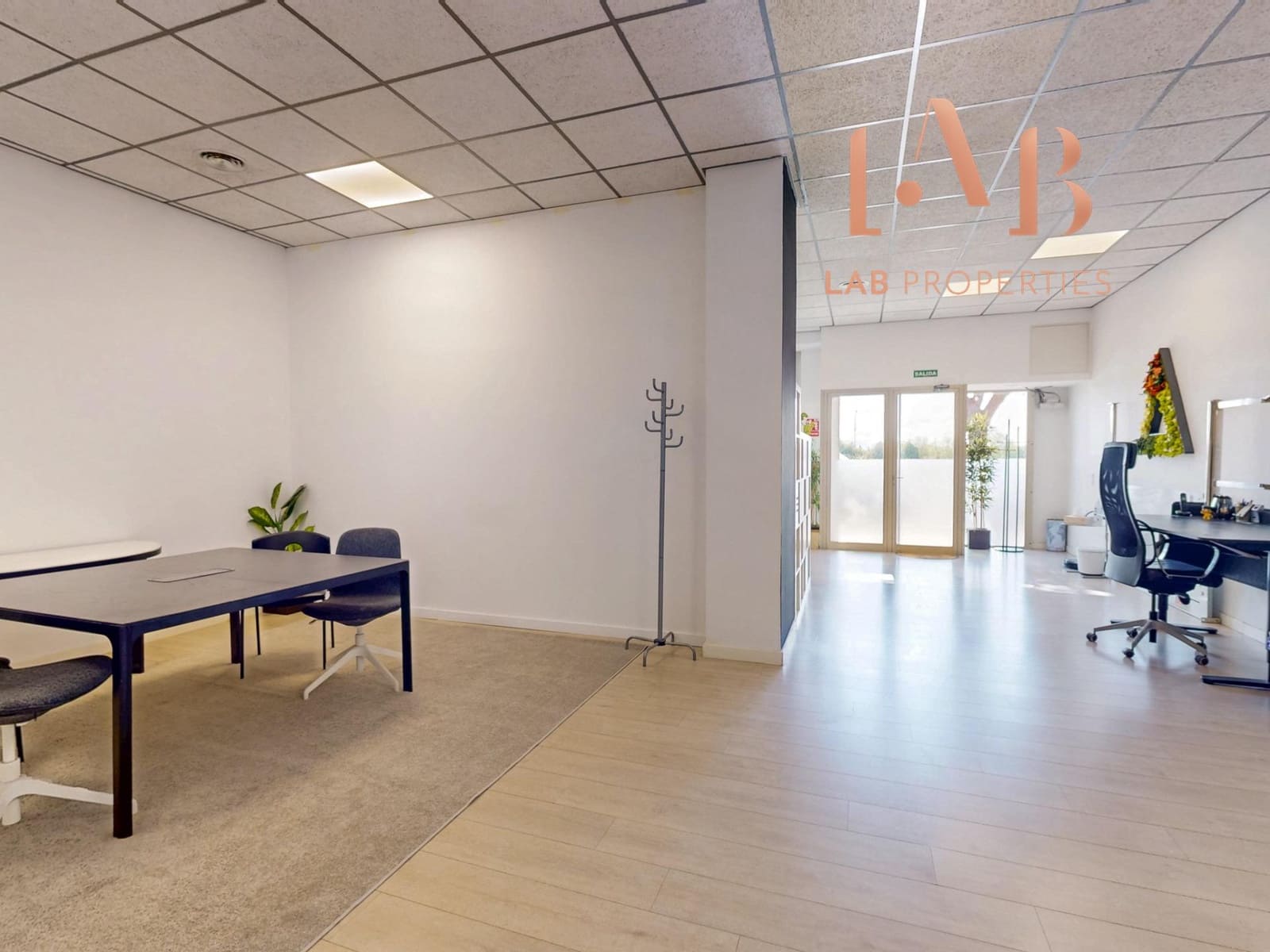 Office for sale in Coll d'en Rabassa - € 271,900 (Ref: 9825227)