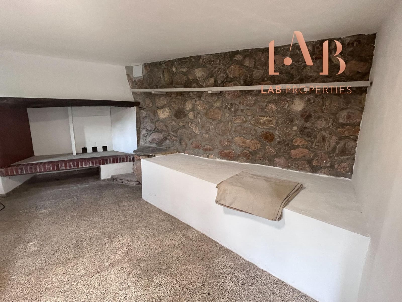 1 bedroom Finca/Country House for rent in Valldemosa with garage - € 1,800 (Ref: 9825228)