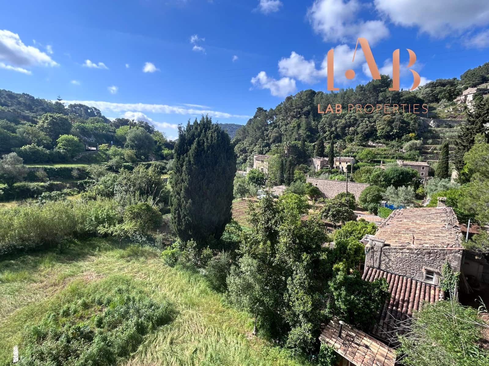 1 bedroom Finca/Country House for rent in Valldemosa with garage - € 1,800 (Ref: 9825228)