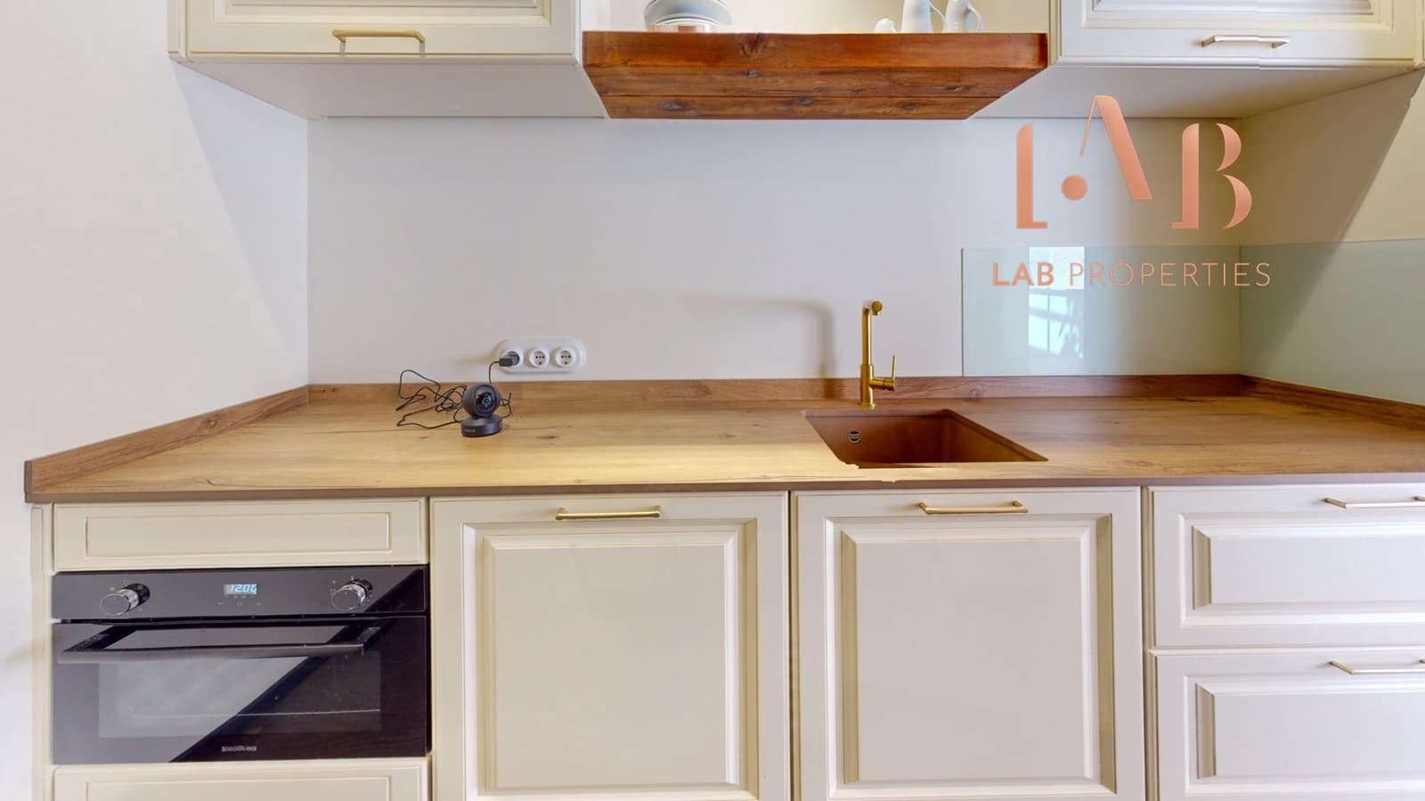2 bedroom Flat for rent in Llucmajor with garage - € 1,550 (Ref: 9846201)