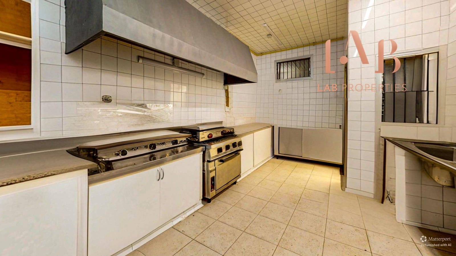 Commercieel te koop in Son Ferriol - € 495.000 (Ref: 9865159)