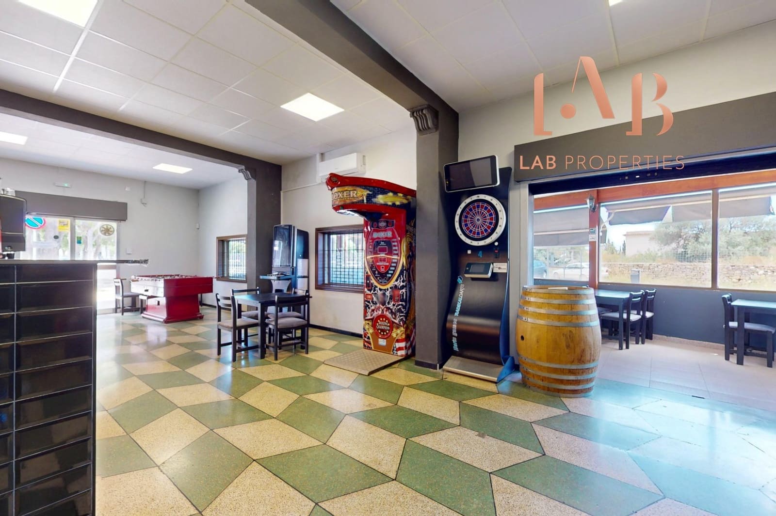 Commercieel te koop in Son Ferriol - € 495.000 (Ref: 9865159)