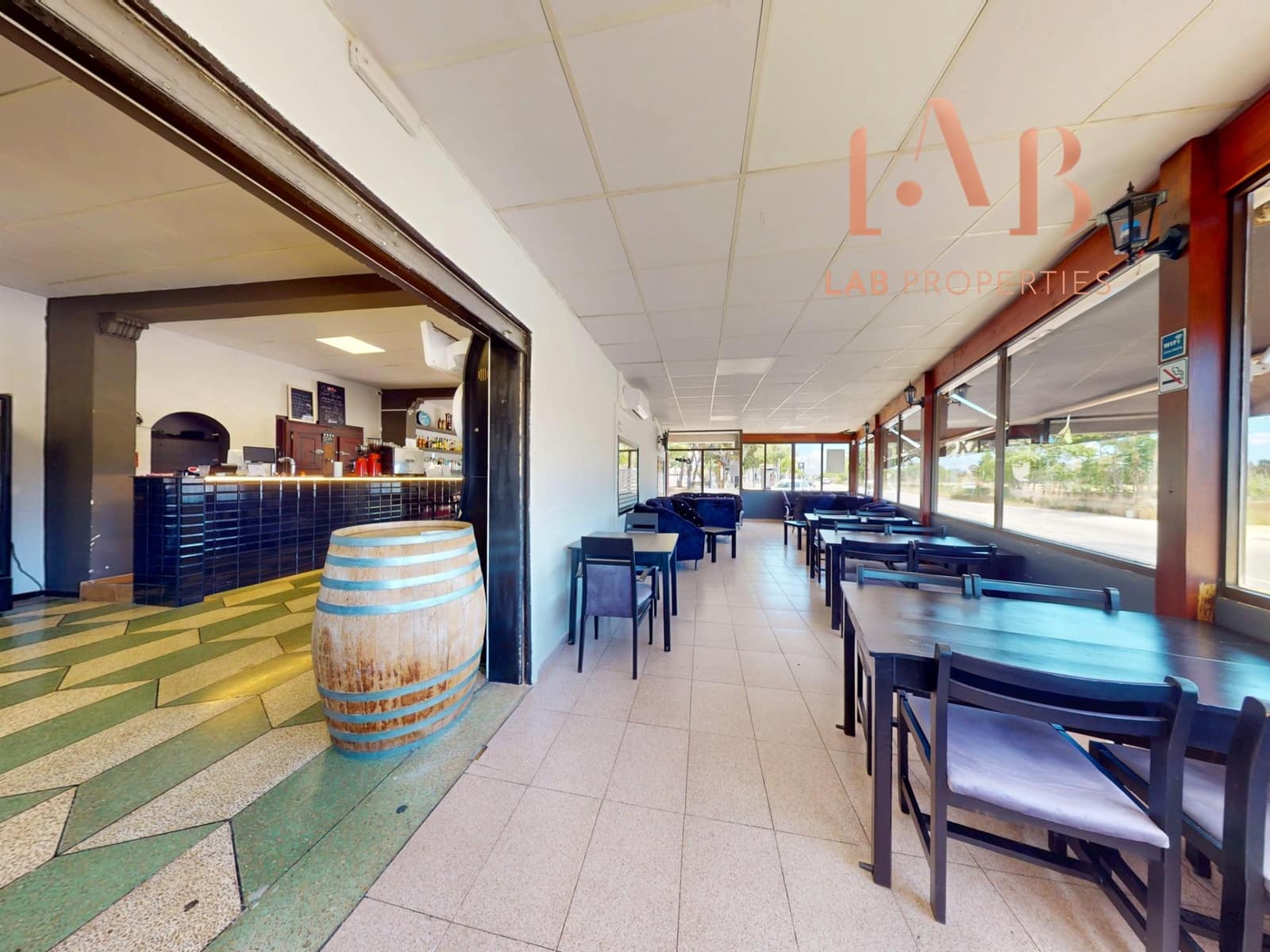 Commercieel te koop in Son Ferriol - € 495.000 (Ref: 9865159)