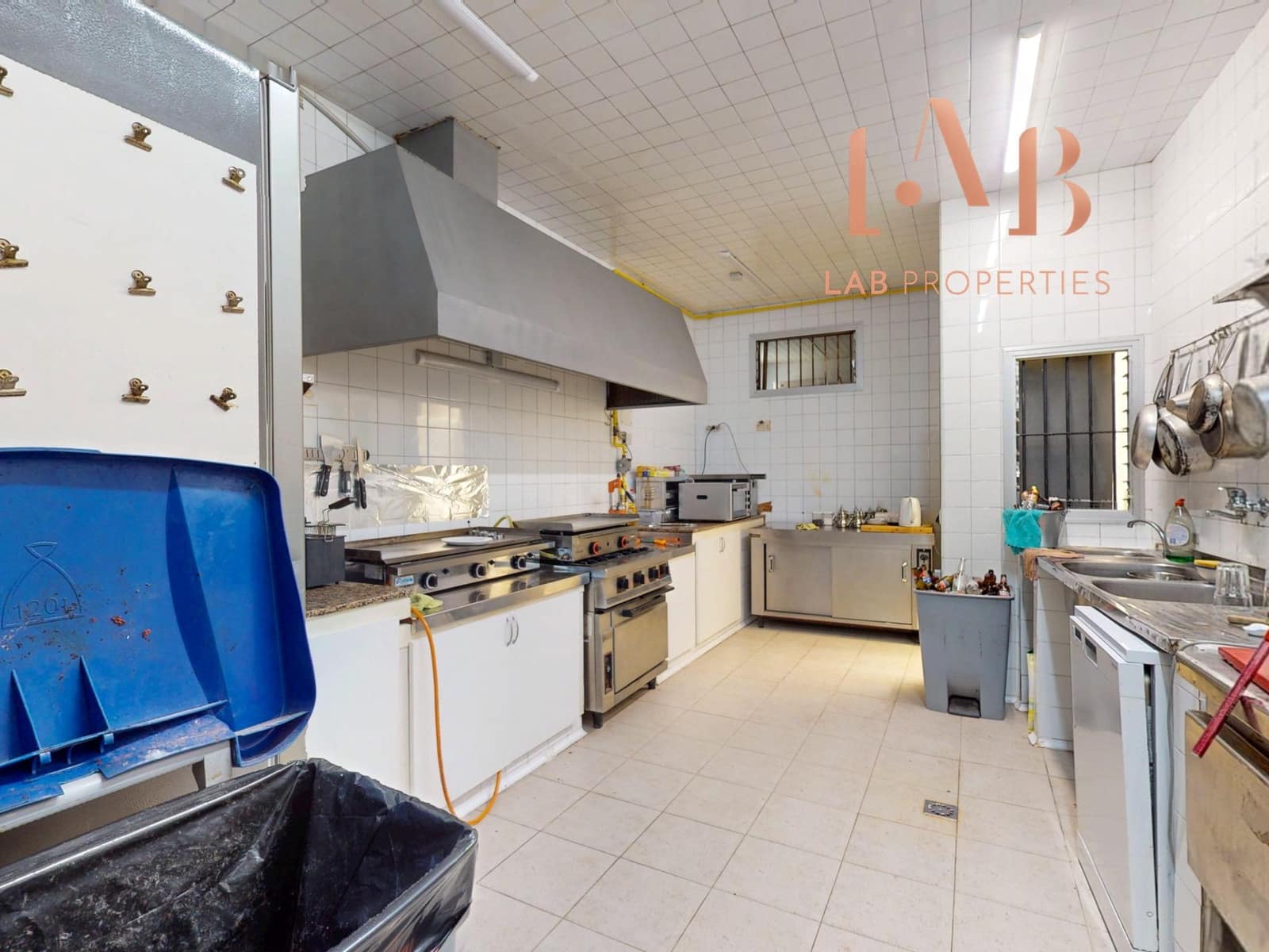 Commercieel te koop in Son Ferriol - € 495.000 (Ref: 9865159)