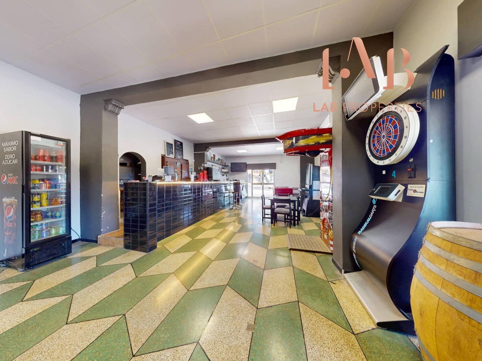 Commercieel te koop in Son Ferriol - € 495.000 (Ref: 9865159)