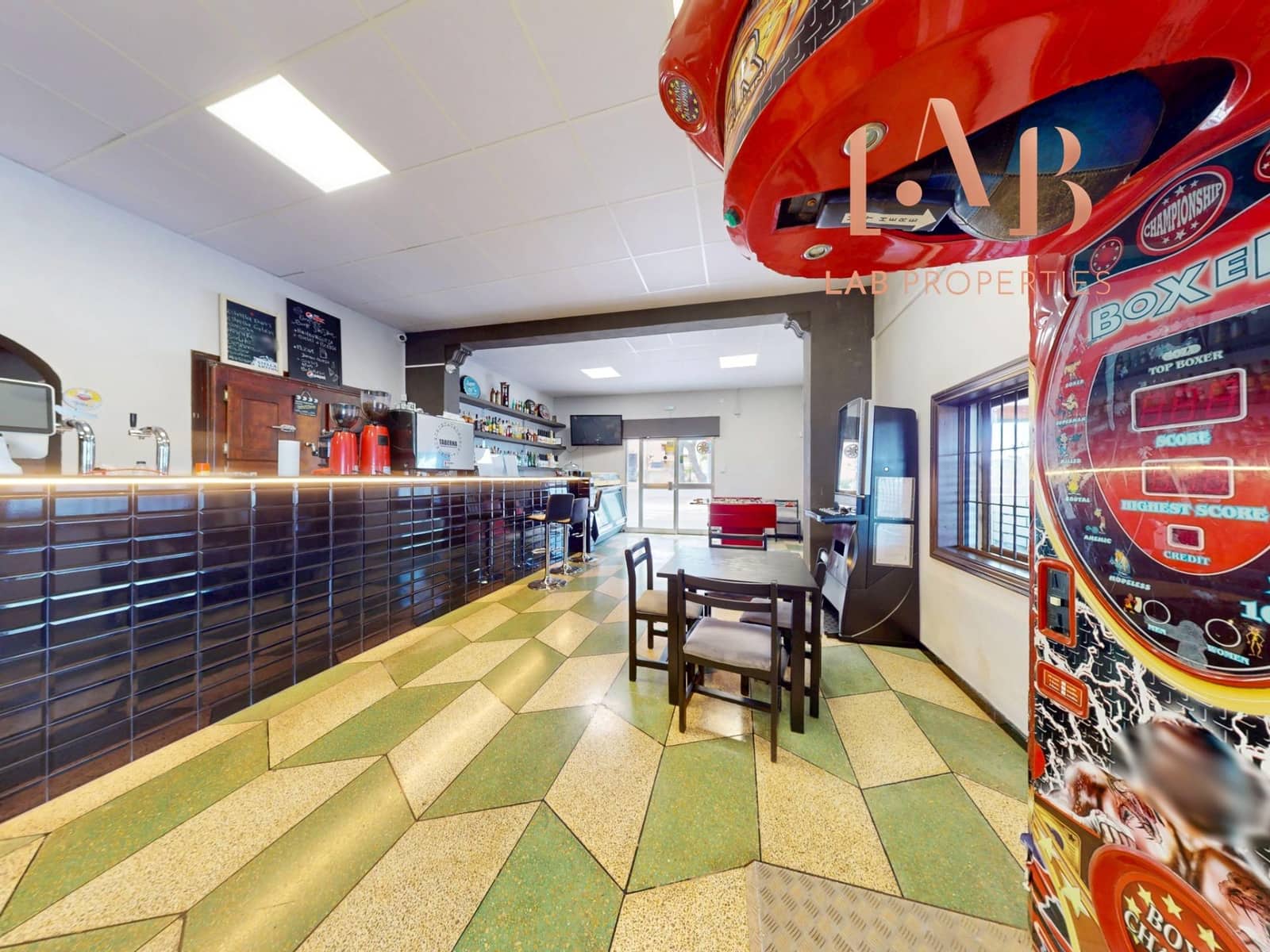 Commercieel te koop in Son Ferriol - € 495.000 (Ref: 9865159)