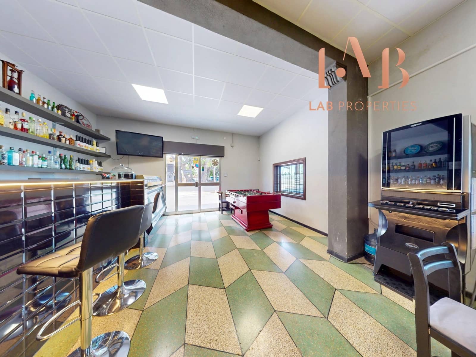 Commercieel te koop in Son Ferriol - € 495.000 (Ref: 9865159)