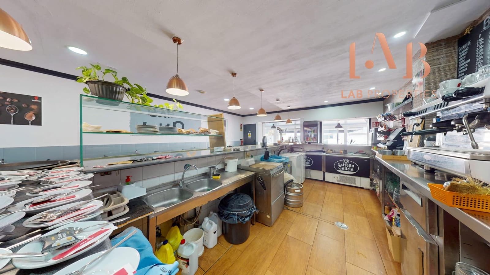 Commercial for rent in Palma de Mallorca - € 1,250 (Ref: 9881913)