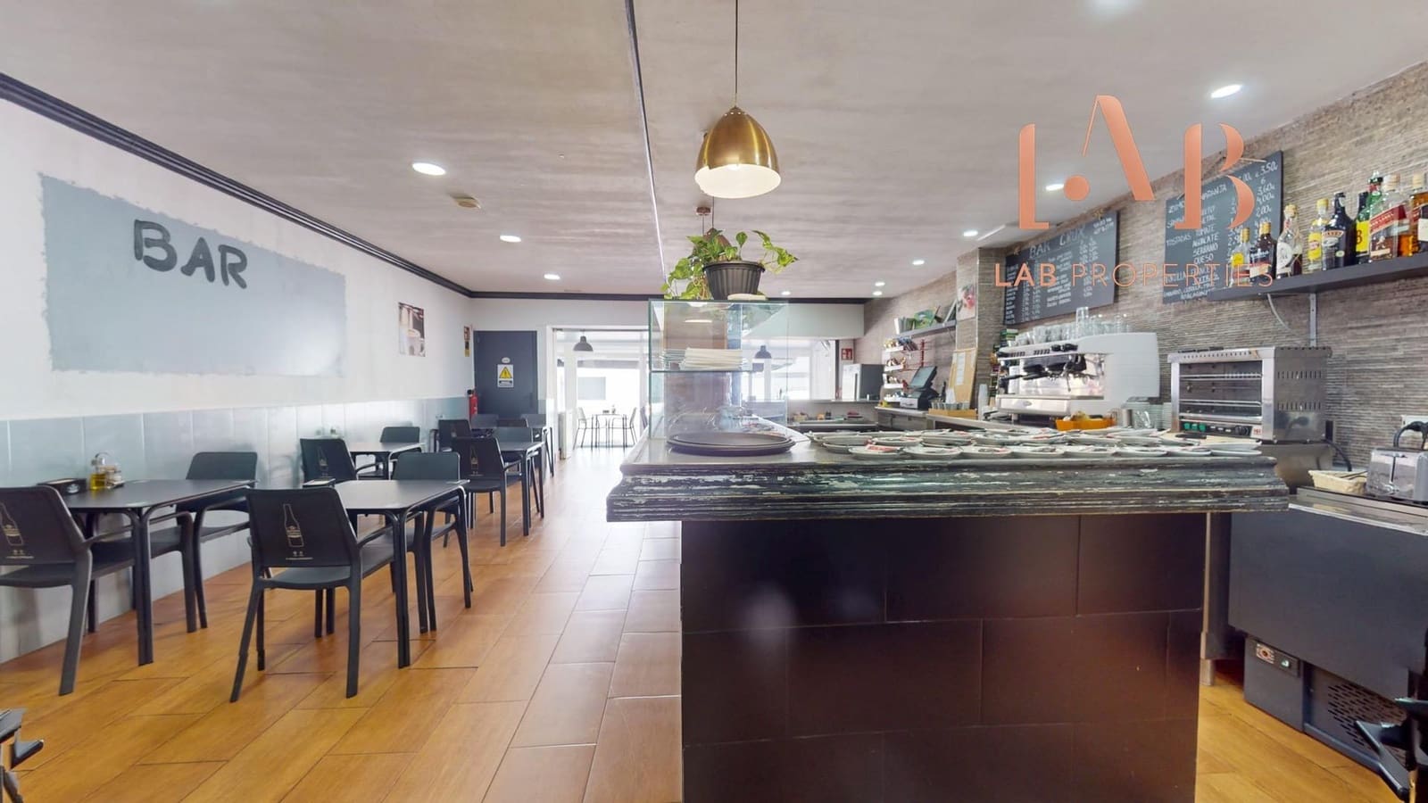 Commercial for rent in Palma de Mallorca - € 1,250 (Ref: 9881913)