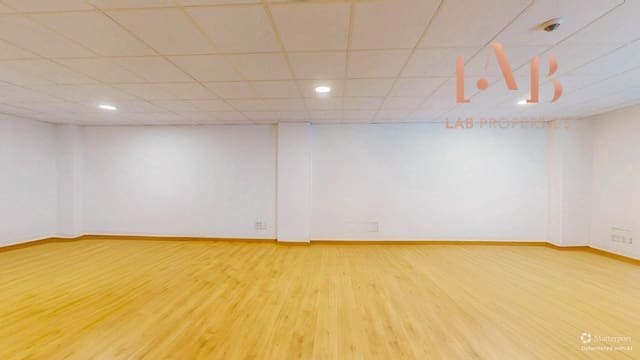 Biuro na sprzedaż w Palma de Mallorca - 250 000 € (Ref: 9899161)