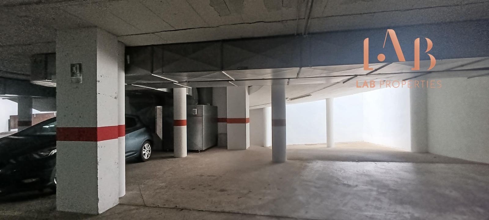Office for sale in Palma de Mallorca - € 240,000 (Ref: 9899161)