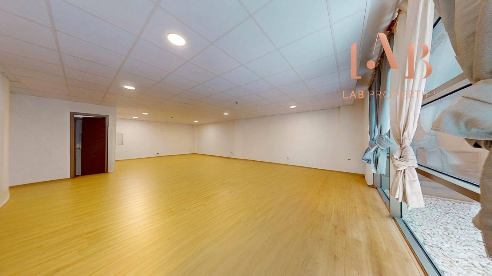 Office for sale in Palma de Mallorca - € 240,000 (Ref: 9899161)