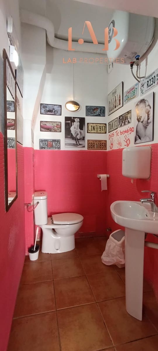 Kaupallinen vuokrattavana paikassa Palma de Mallorca - 1 020 € (Ref: 9915793)