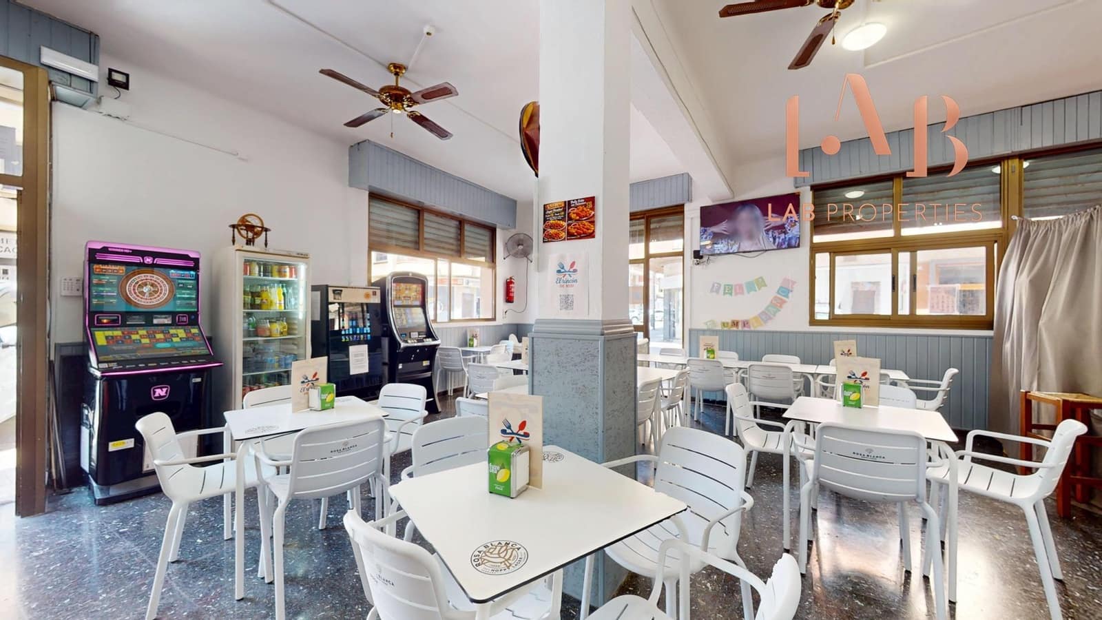 Kaupallinen vuokrattavana paikassa Palma de Mallorca - 1 020 € (Ref: 9915793)
