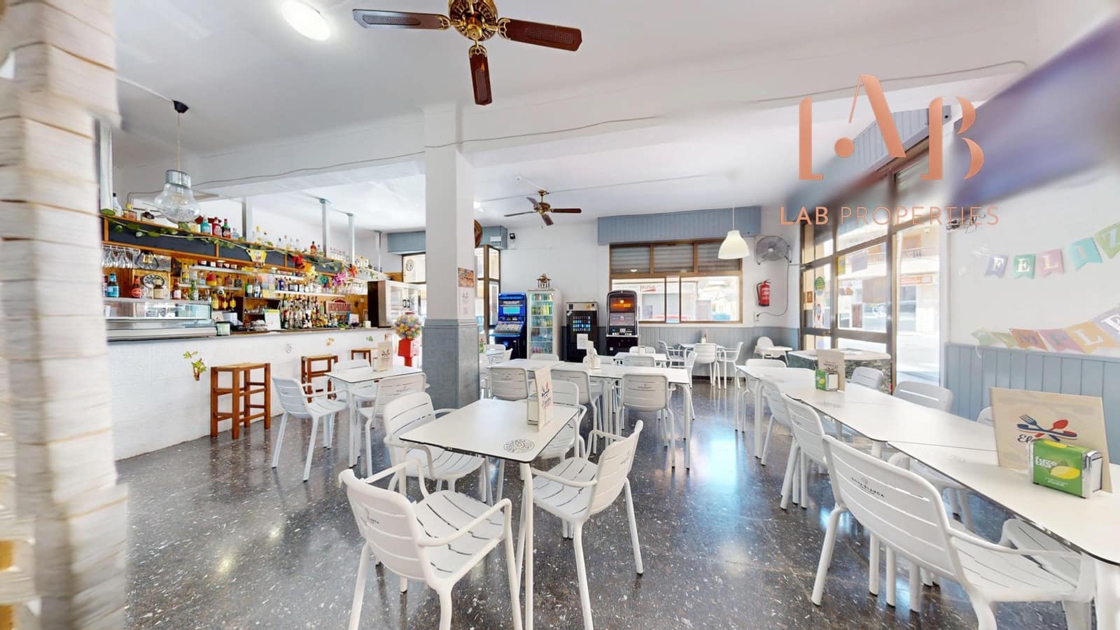 Kaupallinen vuokrattavana paikassa Palma de Mallorca - 1 020 € (Ref: 9915793)