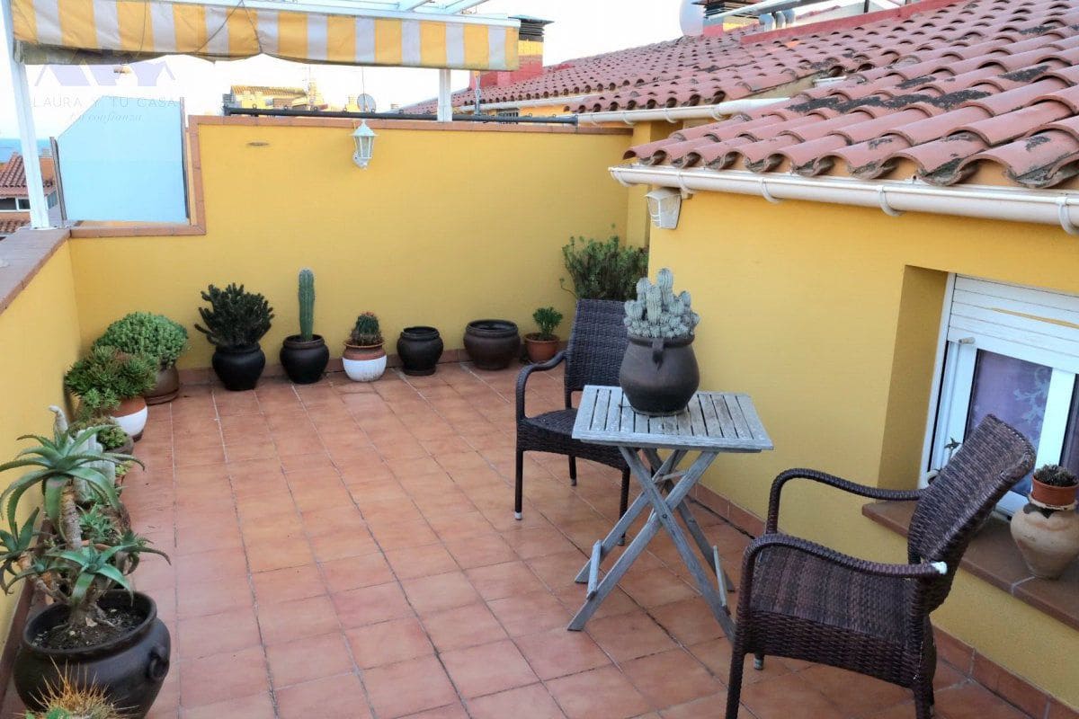 4 slaapkamer Appartement te koop in Malgrat de Mar met garage € 329.