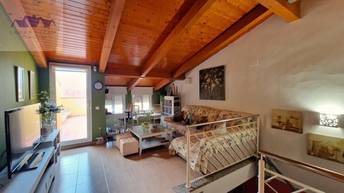 4 bedroom Apartment for sale in Malgrat de Mar with garage € 329,000