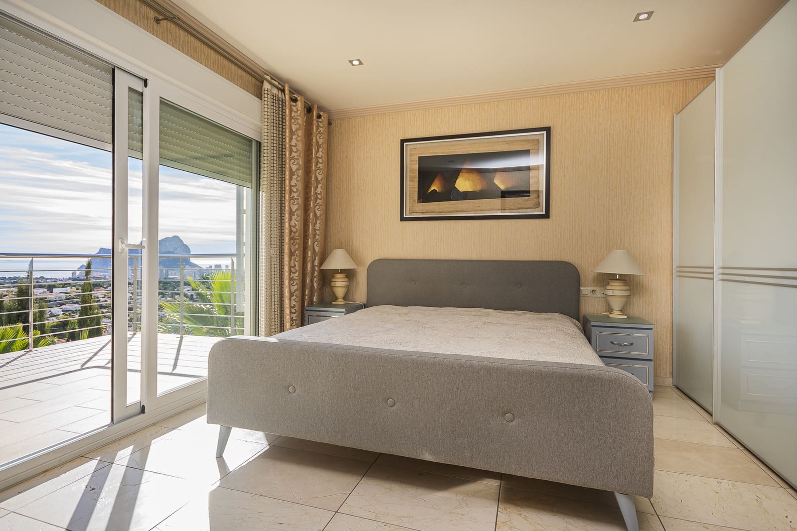 4 quarto Moradia para venda em Calpe / Calp com piscina garagem - 1 150 000 € (Ref: 8595881)