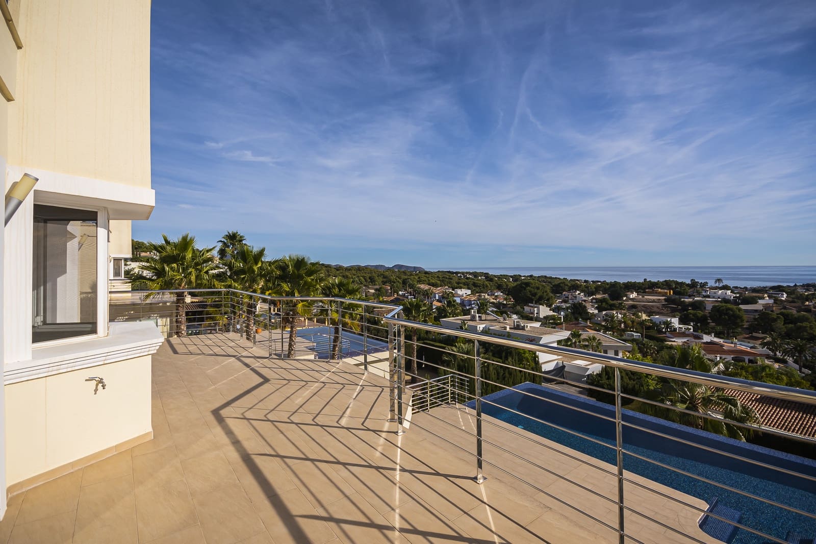 4 quarto Moradia para venda em Calpe / Calp com piscina garagem - 1 150 000 € (Ref: 8595881)