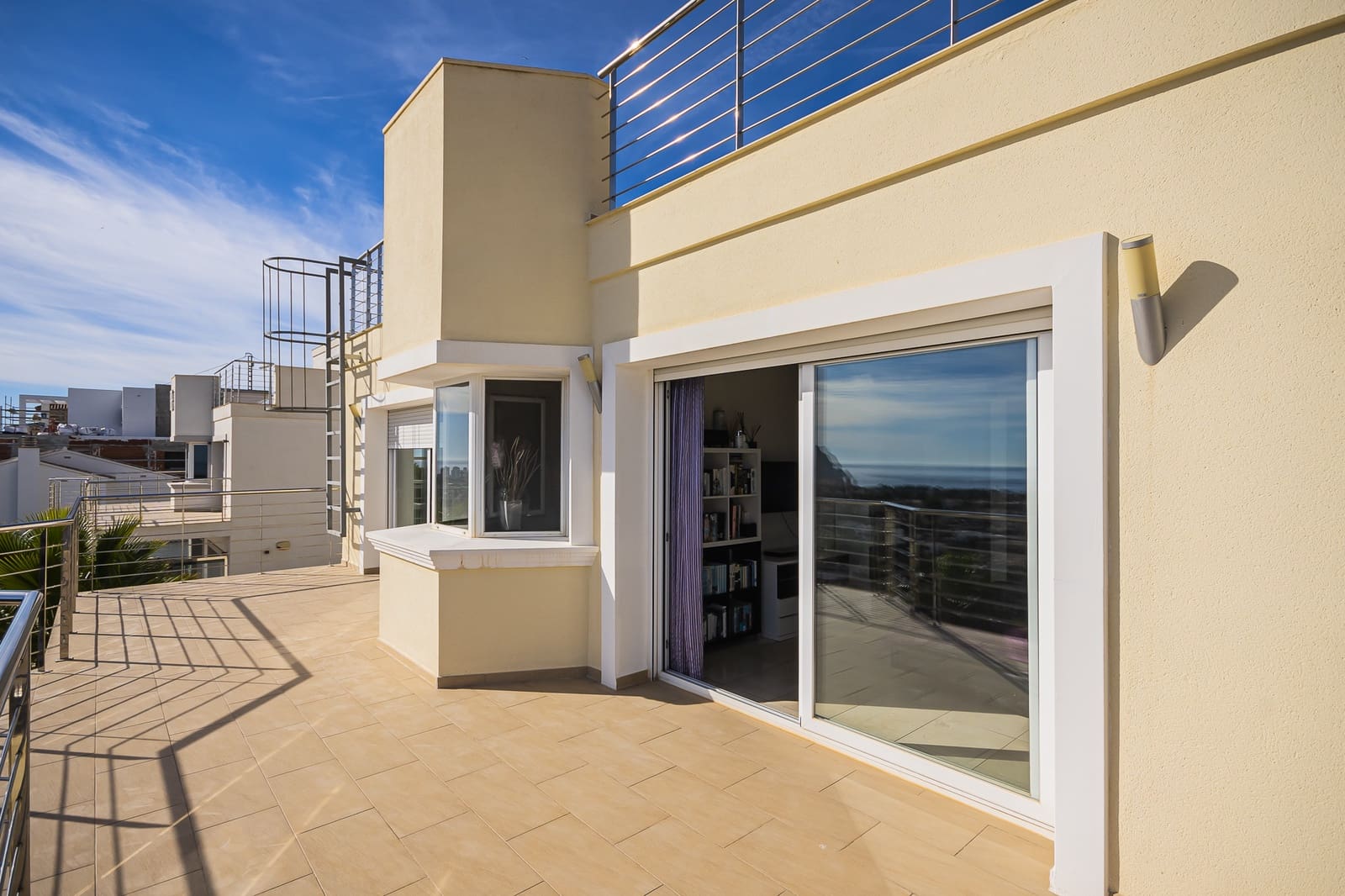 4 quarto Moradia para venda em Calpe / Calp com piscina garagem - 1 150 000 € (Ref: 8595881)