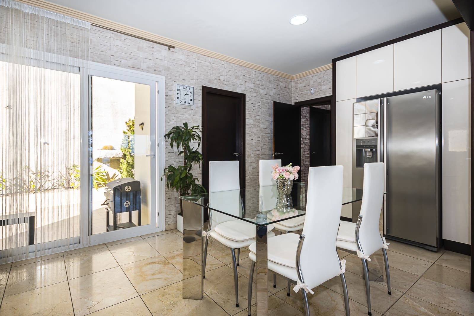 4 quarto Moradia para venda em Calpe / Calp com piscina garagem - 1 150 000 € (Ref: 8595881)