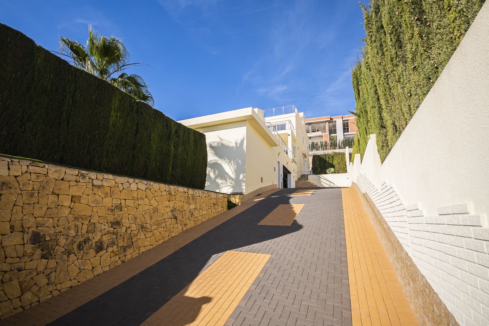 4 quarto Moradia para venda em Calpe / Calp com piscina garagem - 1 150 000 € (Ref: 8595881)