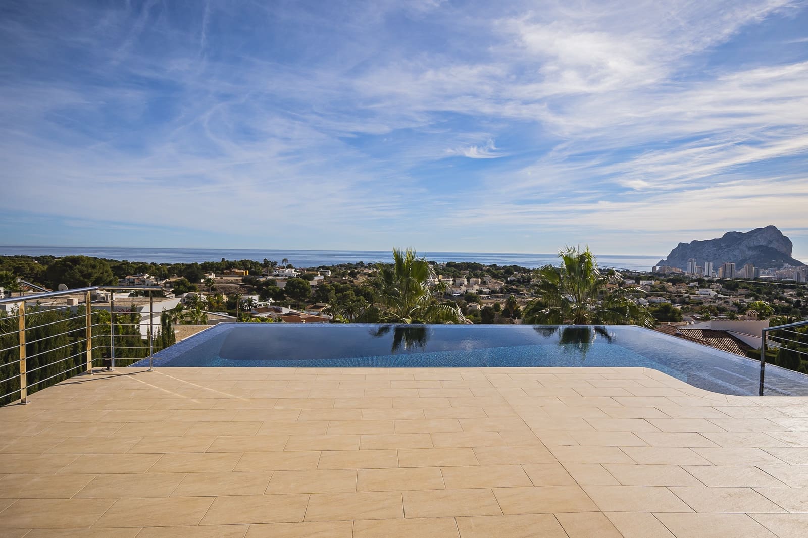 4 quarto Moradia para venda em Calpe / Calp com piscina garagem - 1 150 000 € (Ref: 8595881)