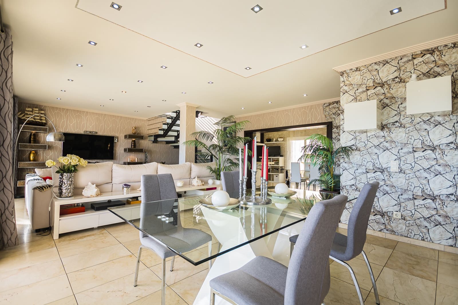 4 quarto Moradia para venda em Calpe / Calp com piscina garagem - 1 150 000 € (Ref: 8595881)