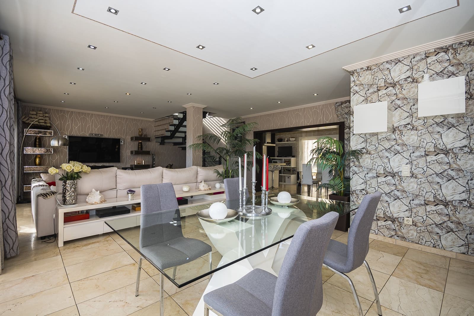 4 quarto Moradia para venda em Calpe / Calp com piscina garagem - 1 150 000 € (Ref: 8595881)