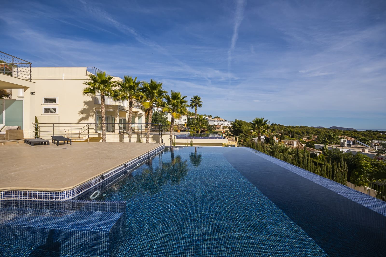 4 quarto Moradia para venda em Calpe / Calp com piscina garagem - 1 150 000 € (Ref: 8595881)