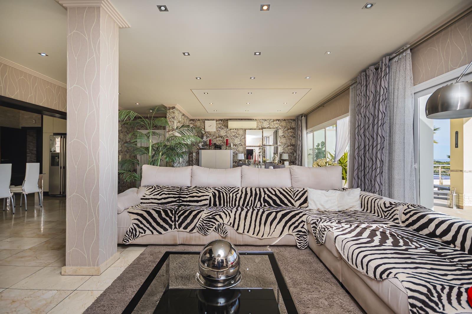 4 quarto Moradia para venda em Calpe / Calp com piscina garagem - 1 150 000 € (Ref: 8595881)